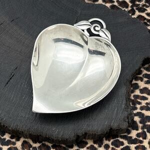 TIFFANY & CO Sterling Silver Heart Shaped individual Nut Dish With Flower #22886